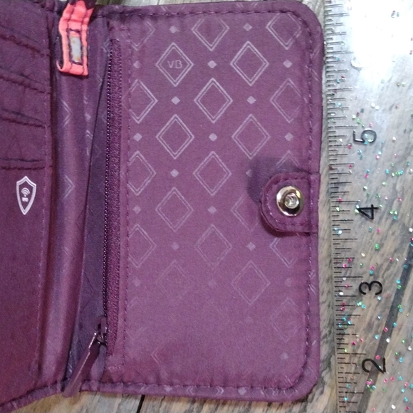 Rare Vera Bradley Pressed Flowers Ultra Light RFID Small Bilfold Wallet RARE EUC - Picture 8 of 11